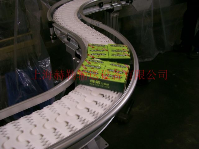 轉(zhuǎn)彎輸送機(jī)的工作原理是什么？